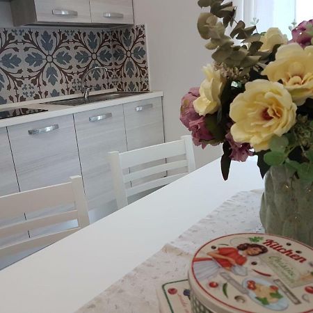 Affitta Camere Da Nonna Maria レージナ エクステリア 写真