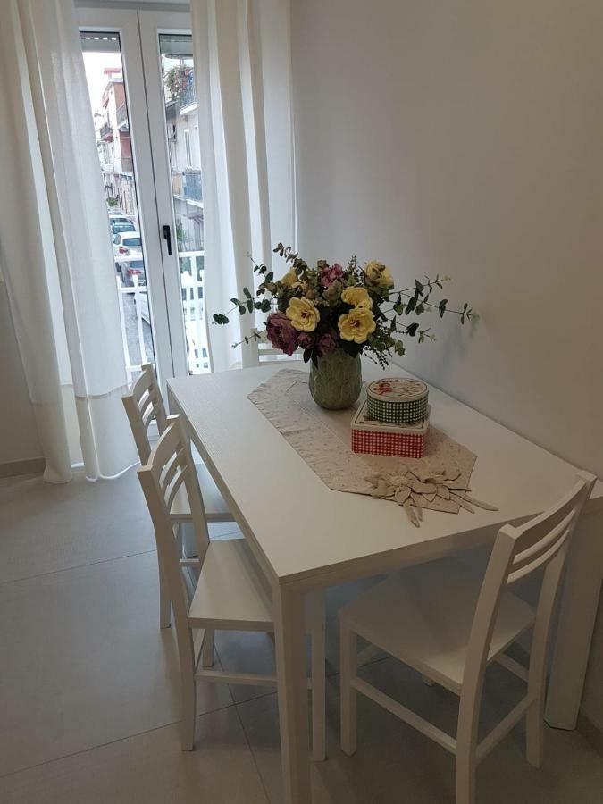 Affitta Camere Da Nonna Maria レージナ エクステリア 写真